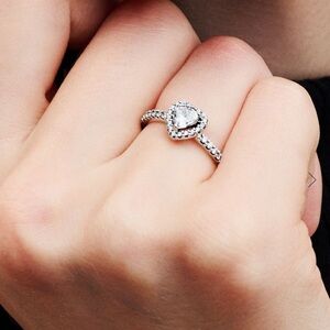 Pandora Elevated Heart Ring